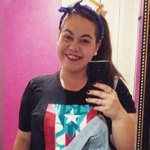 Meet your Posher, Maria angelie